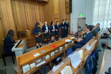 高校ゴスペルクワイア部　狛江教会にて礼拝讃美をしました