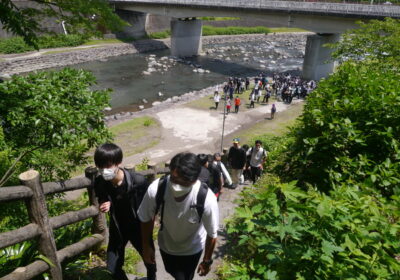 登山に出発