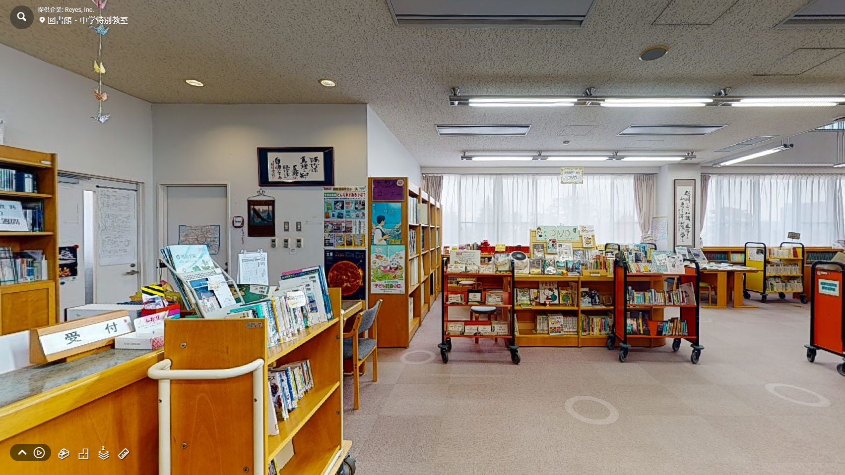 図書館・中学特別教室
