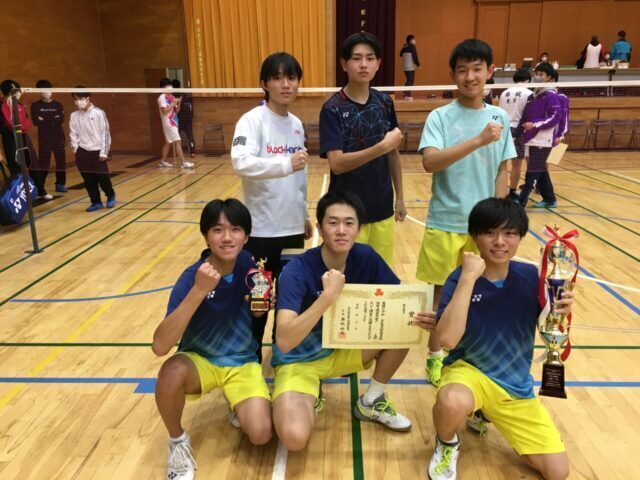 男子バドミントン部