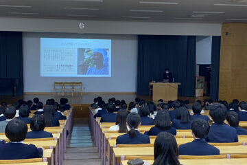 中学3年生　キャリアデザイン講演会を行いました