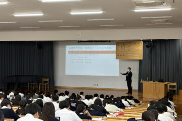 明治学院大学の先生による高校3年生への講義「教養原論」を行いました＜第5回＞