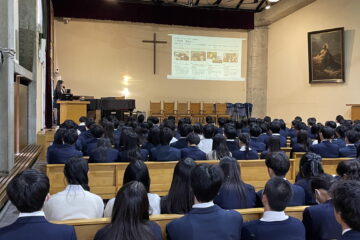 高校２年生　キャリア講演会を行いました