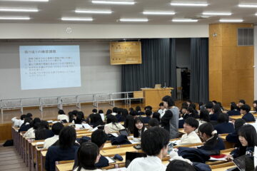明治学院大学の先生による高校3年生への講義「教養原論」を行いました＜第14回＞