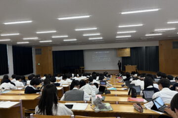 明治学院大学の先生による高校3年生への講義「教養原論」を行いました＜第6回＞
