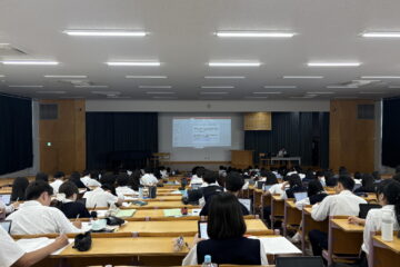 明治学院大学の先生による高校3年生への講義「教養原論」を行いました＜第9回＞