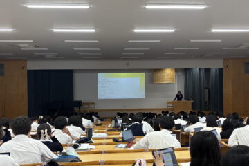 明治学院大学の先生による高校3年生への講義「教養原論」を行いました＜第12回＞