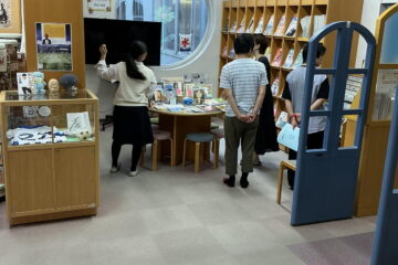 夏休みに本校図書館を公開しました（第13回　東京・学校図書館スタンプラリー参加）